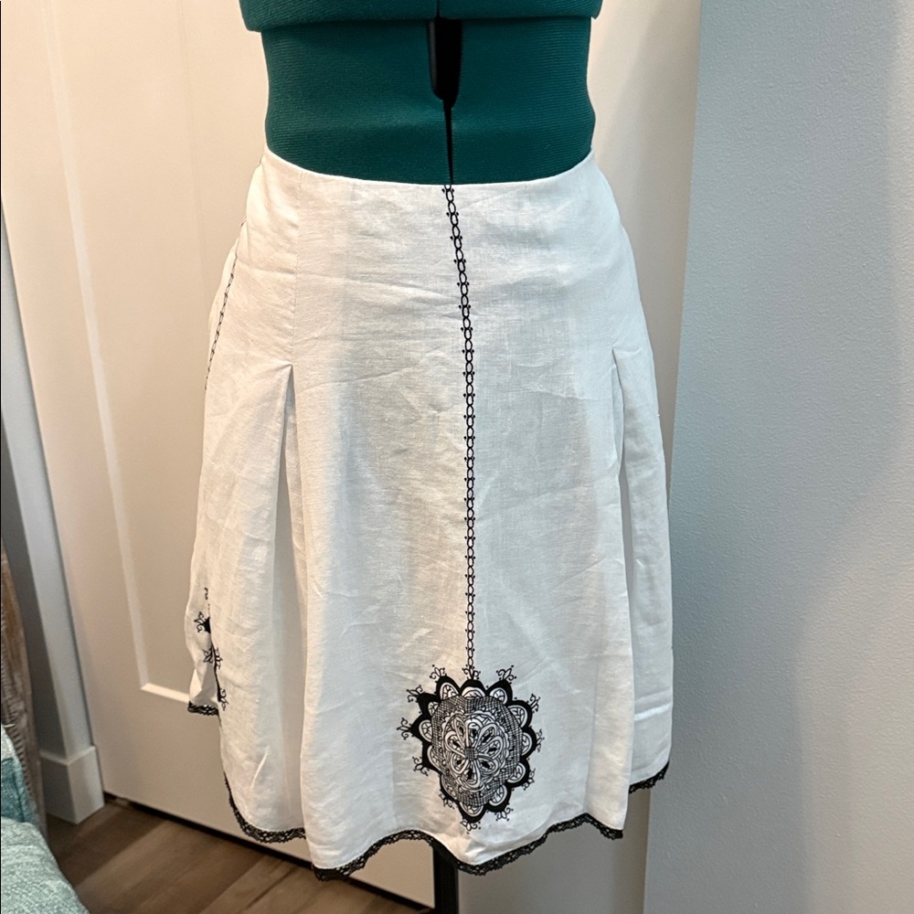 The Limited White A-Line Skirt with Black Detailing